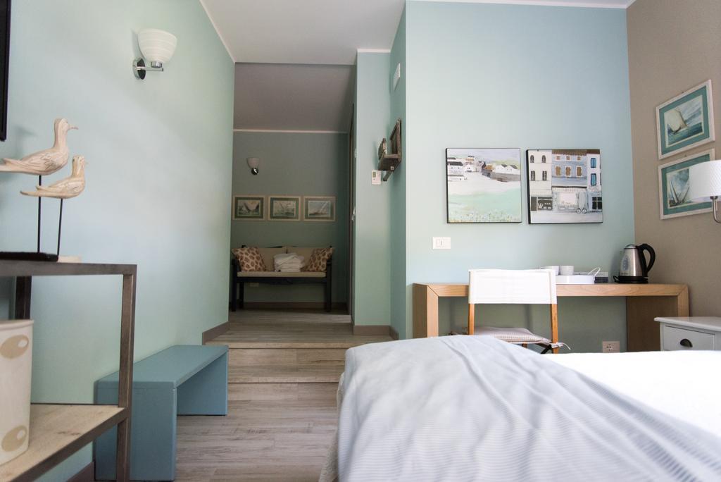 B&B La Dimora Del Garda Сірміоне Номер фото