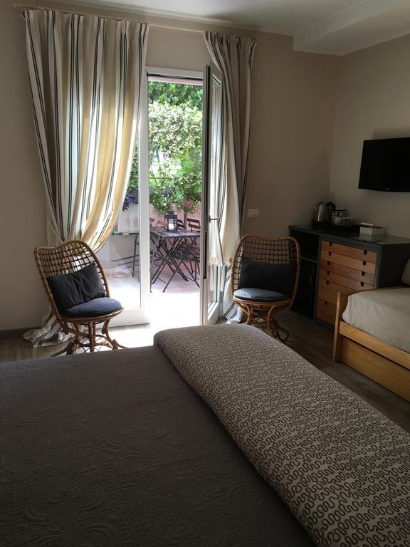 B&B La Dimora Del Garda Сірміоне Екстер'єр фото